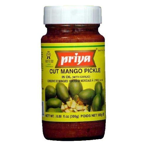 Priya Cut Mango Pickle With Garlic-10.6oz